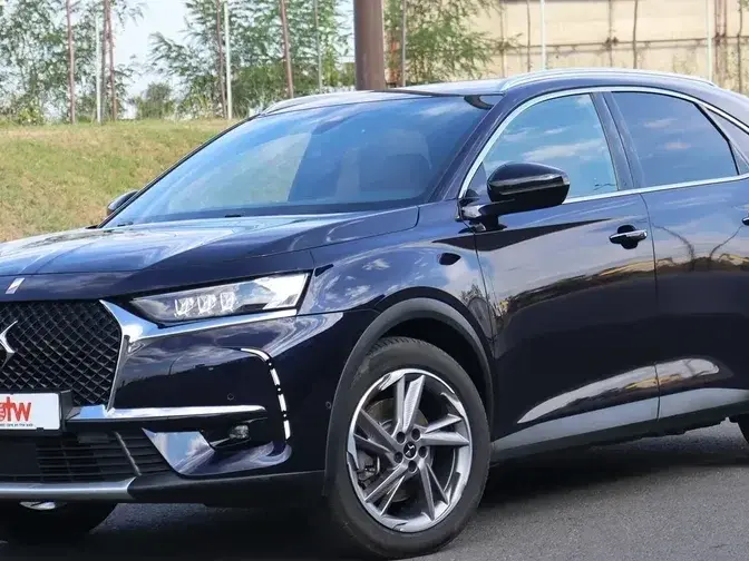 DS Automobiles DS 7 Crossback 4x4 300 OPERA