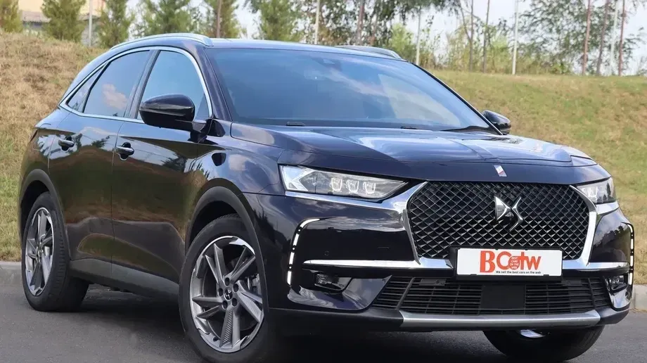 DS Automobiles DS 7 Crossback 4x4 300 OPERA — imagine 2