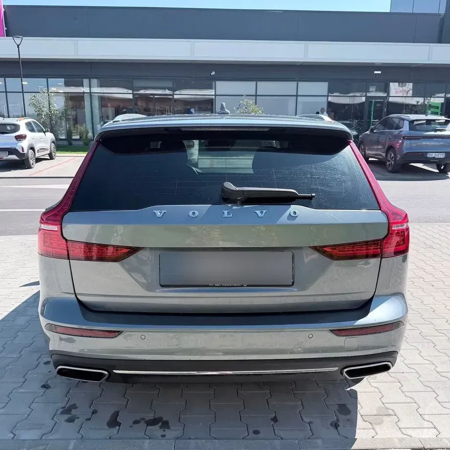 Volvo V60 II B3 B Geartronic Inscription — imagine 3