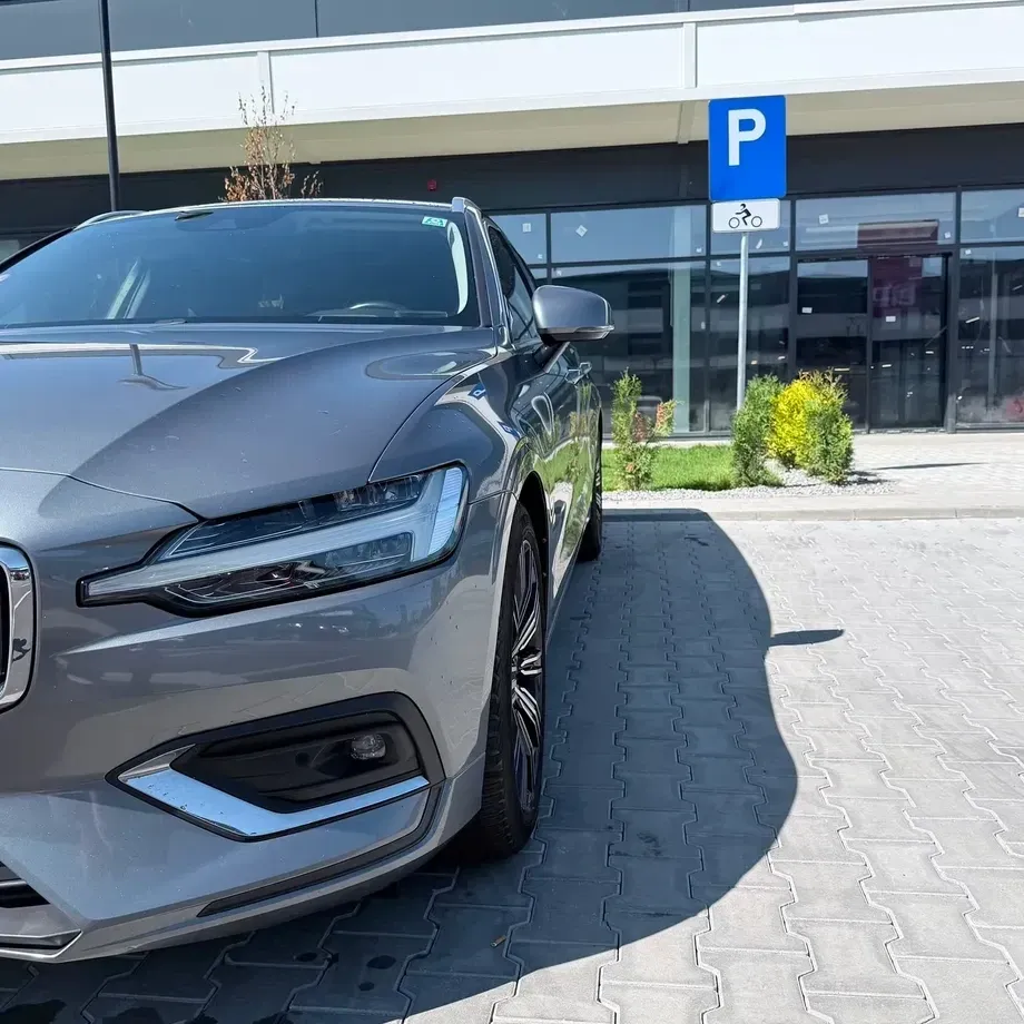 Volvo V60 II B3 B Geartronic Inscription — imagine 5