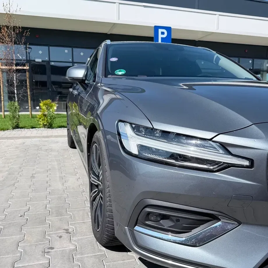 Volvo V60 II B3 B Geartronic Inscription — imagine 4