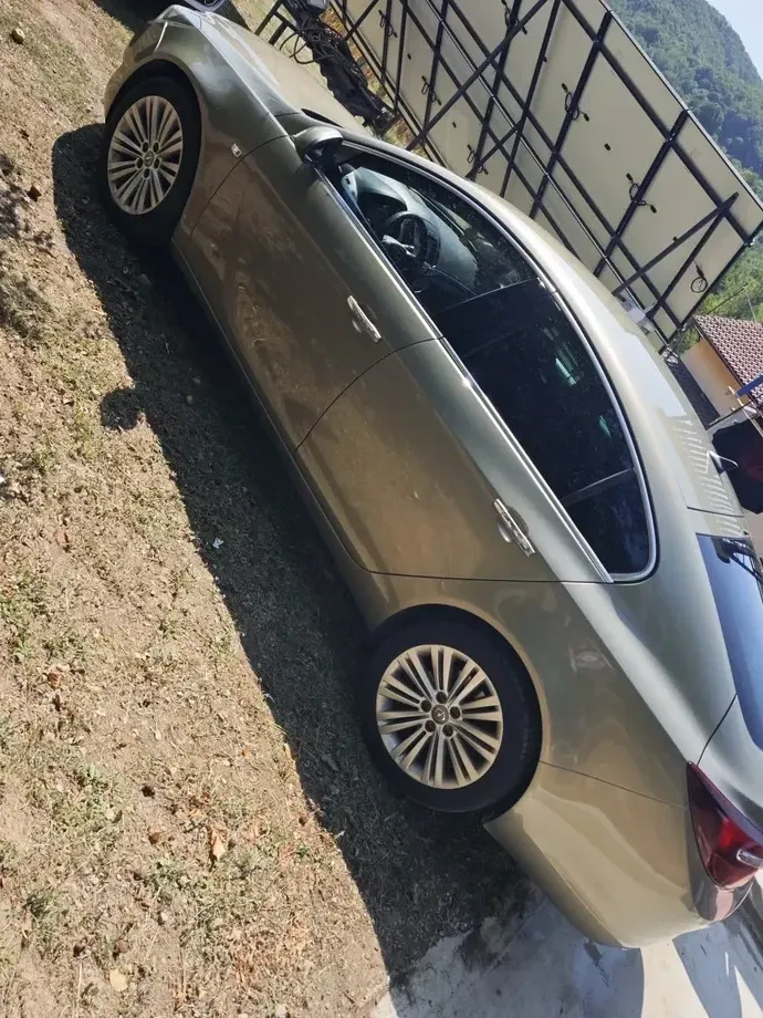 Opel Insignia A 2.0 CDTI ECOTEC Cosmo Aut. — imagine 2