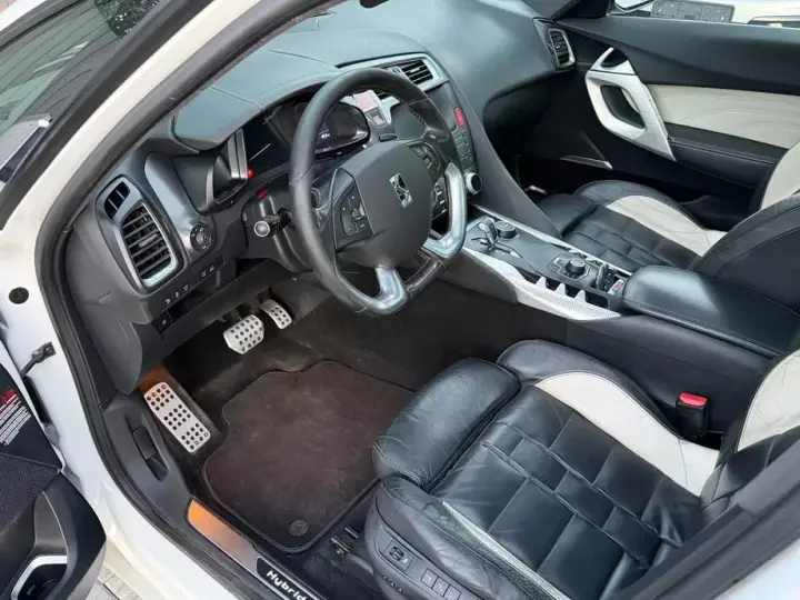 Citroën DS5 Hybrid4 EGS6 SportChic