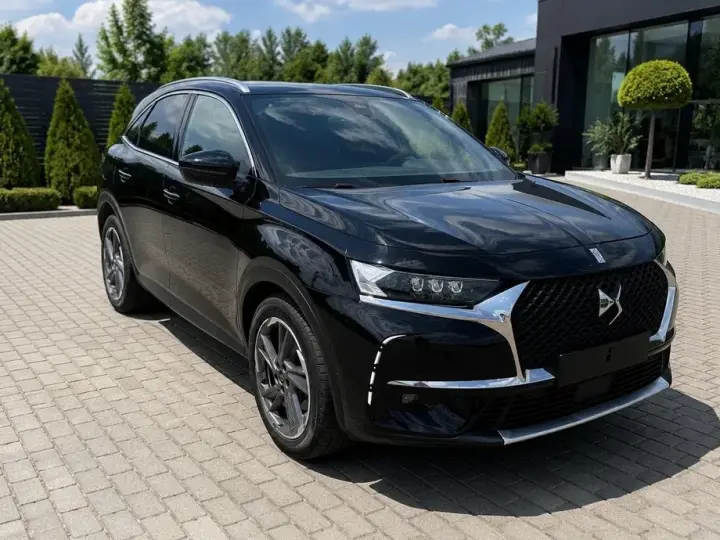DS Automobiles DS 7 Crossback 4x4 300 OPERA
