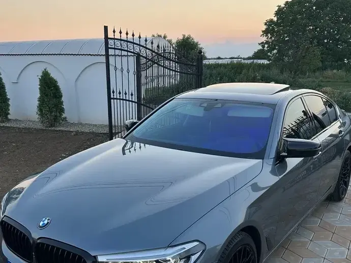 BMW Seria 5 520d Aut. Sport Line