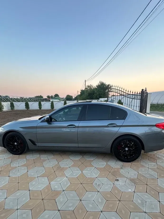 BMW Seria 5 520d Aut. Sport Line — imagine 3