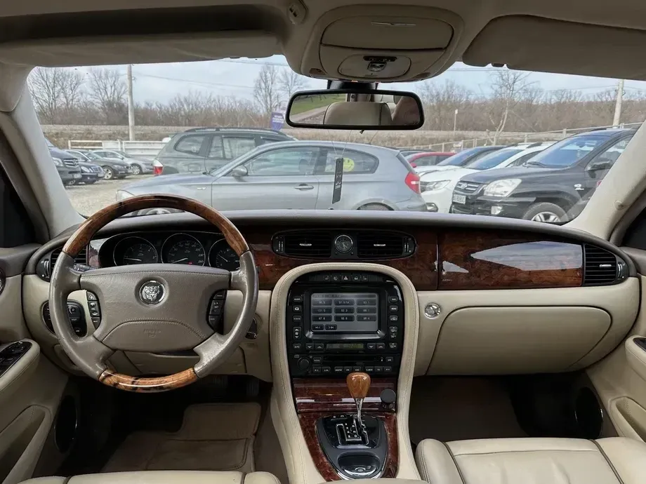 Jaguar XJ — imagine 5