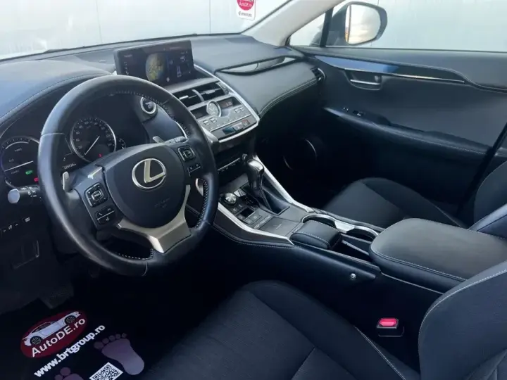 Lexus NX I