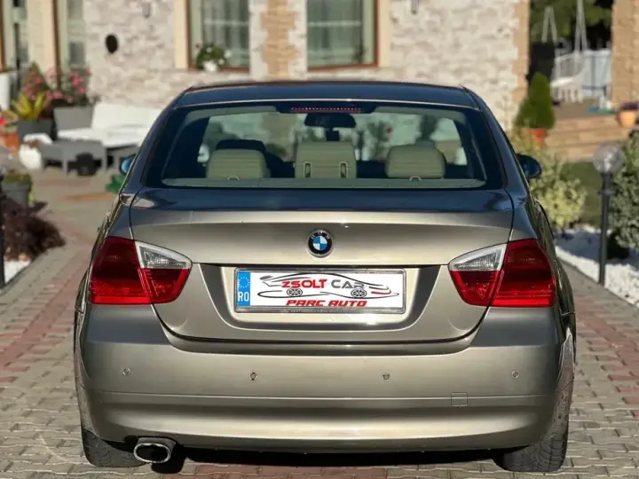 BMW Seria 3 E90/E91/E92/E93 318d