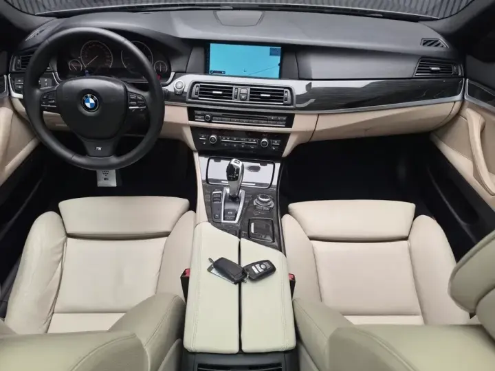 BMW Seria 5 F10/F11/F07 520d Sport-Aut.