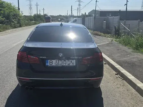 BMW Seria 5 F10/F11/F07 520d xDrive AT