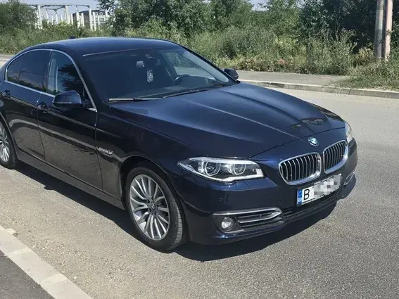 BMW Seria 5 F10/F11/F07 520d xDrive AT