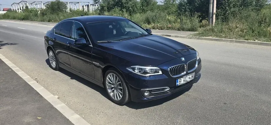 BMW Seria 5 F10/F11/F07 520d xDrive AT — imagine 3