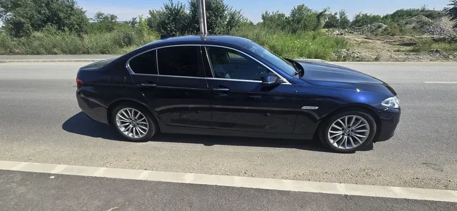 BMW Seria 5 F10/F11/F07 520d xDrive AT — imagine 4
