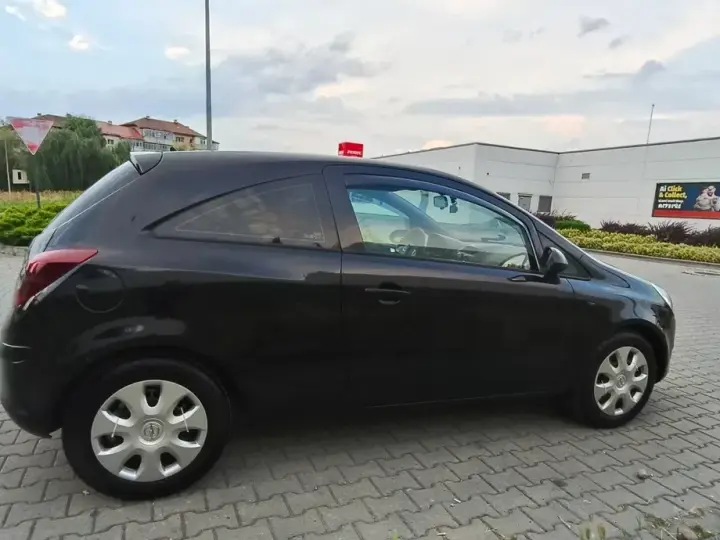 Opel Corsa D 1.0i Enjoy