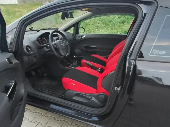 Opel Corsa D 1.0i Enjoy