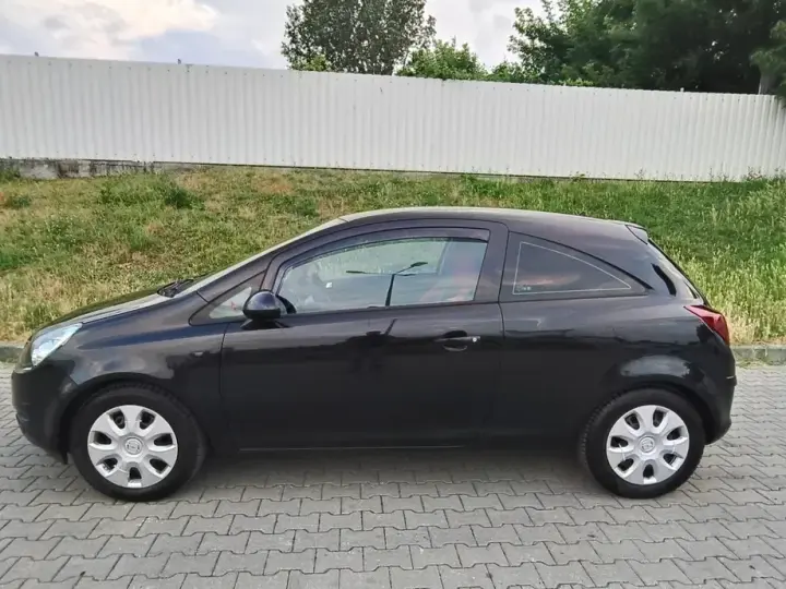 Opel Corsa D 1.0i Enjoy