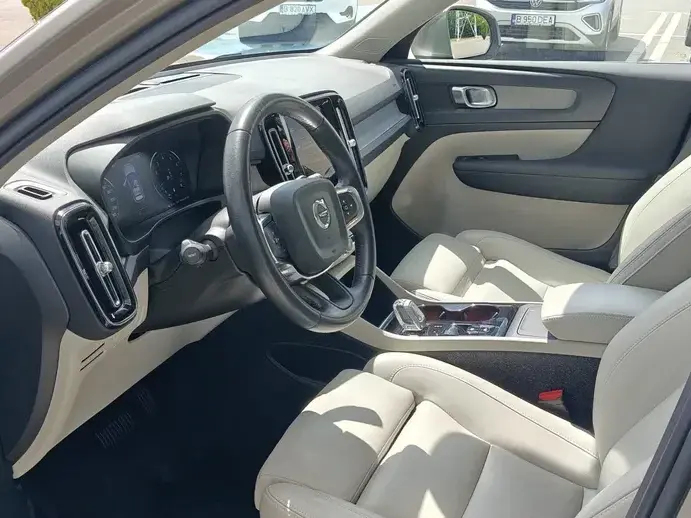 Volvo XC 40 B4 AT8 AWD Mild Hybrid Inscription
