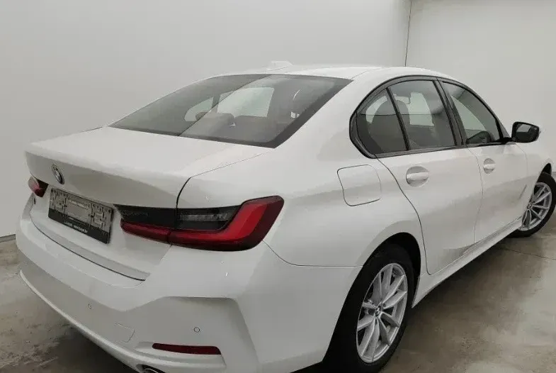 BMW Seria 3 G20/G21 — imagine 3