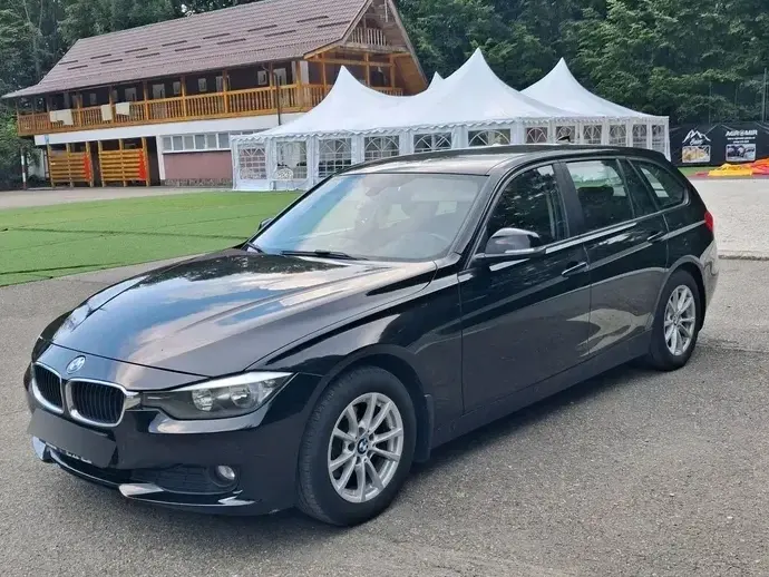 BMW Seria 3 F30/F31/F34 318d Blue Performance