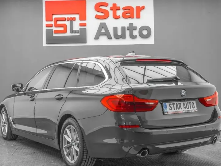 BMW Seria 5 G30/G31 520d Aut. Sport Line