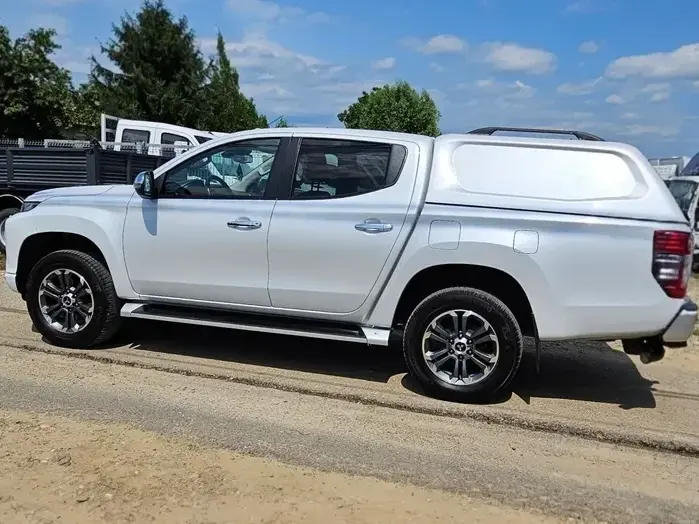 Mitsubishi L200 Double Cab 2.2 DI-D A/T Intense