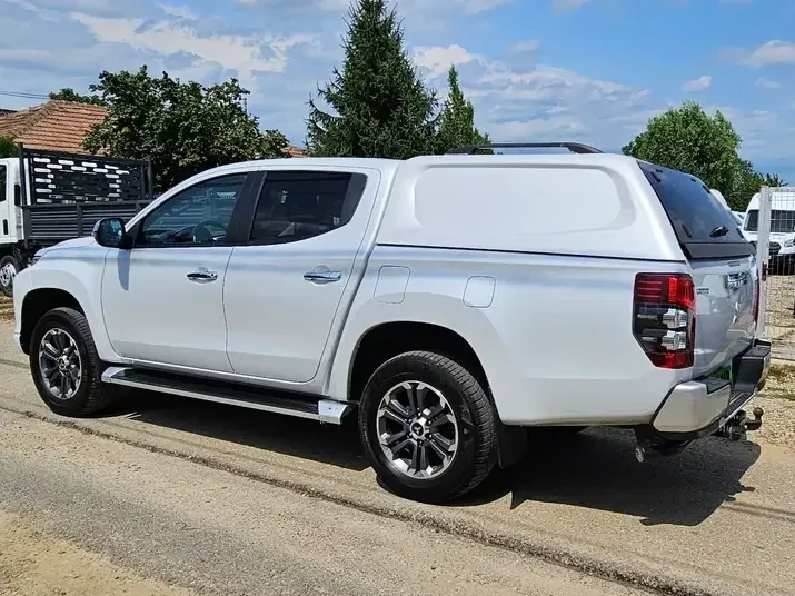Mitsubishi L200 Double Cab 2.2 DI-D A/T Intense