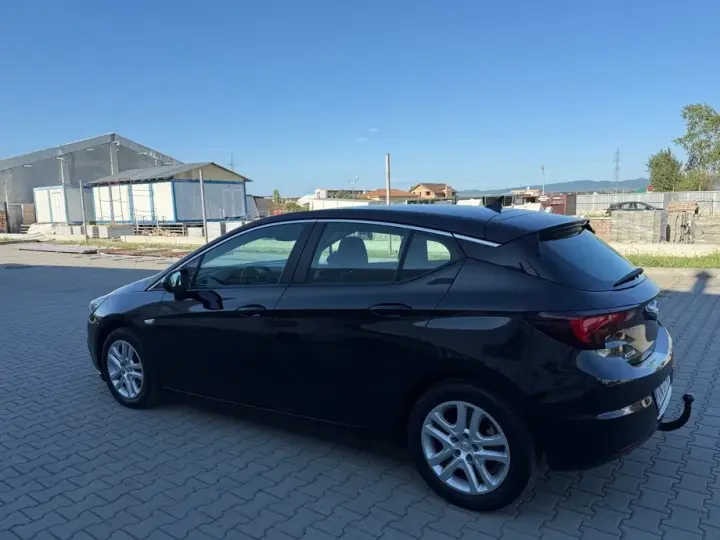 Opel Astra K