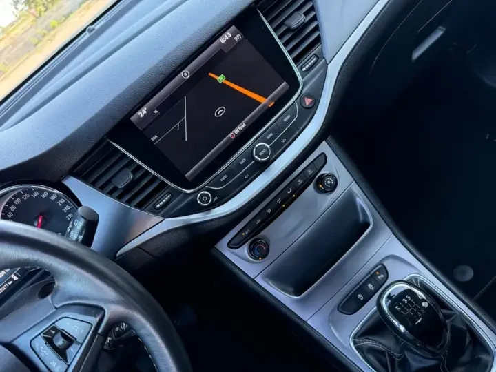 Opel Astra K