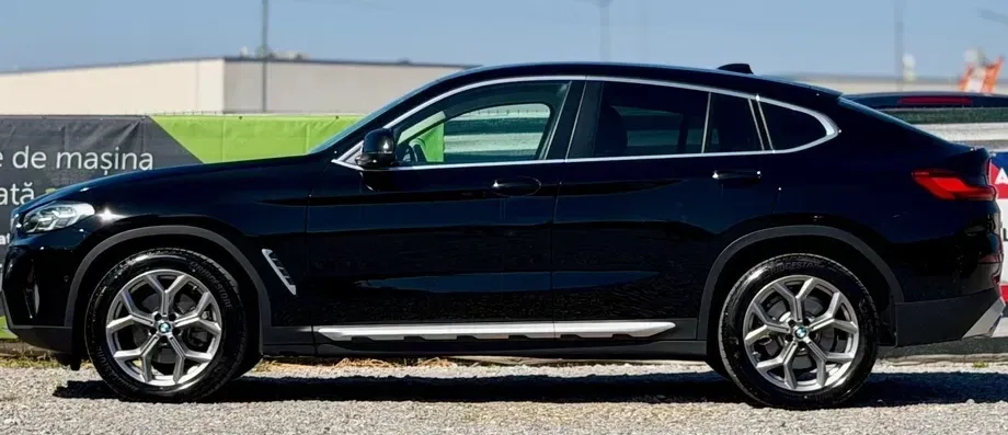 BMW X4 G02 xDrive20d xLine — imagine 4