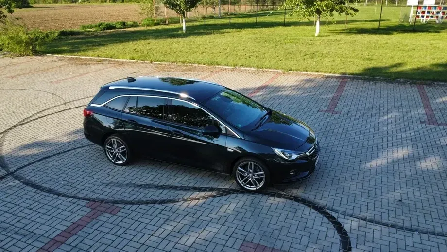 Opel Astra K 1.6 BiTurbo D Start/Stop Innovation — imagine 3
