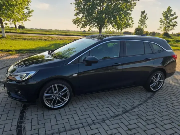Opel Astra K 1.6 BiTurbo D Start/Stop Innovation