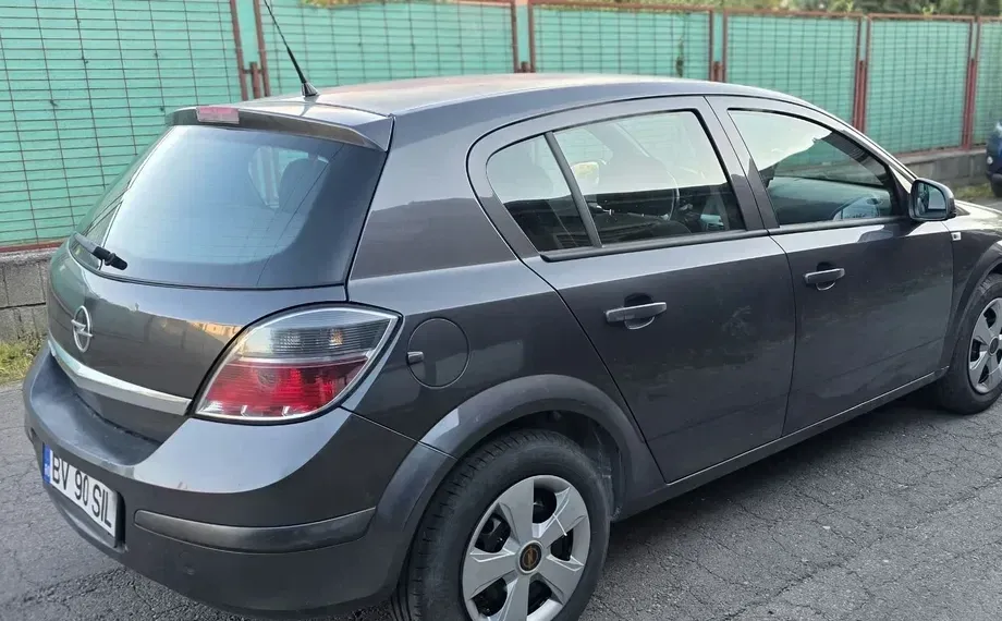 Opel Astra J 1.6 — imagine 3