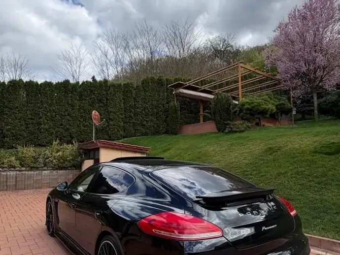 Porsche Panamera