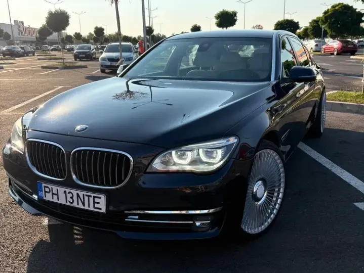 BMW Seria 7 F01/F02 [2008 - 2015] 740Li