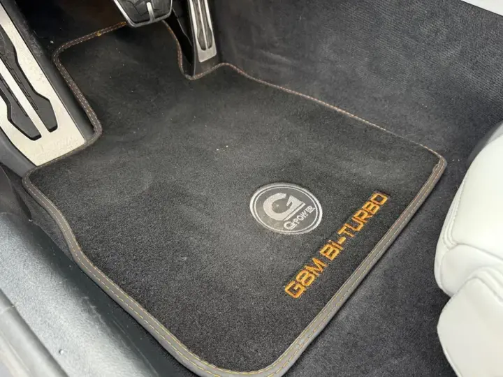 BMW M8