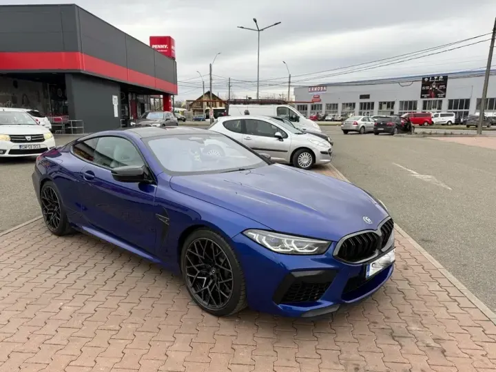BMW M8