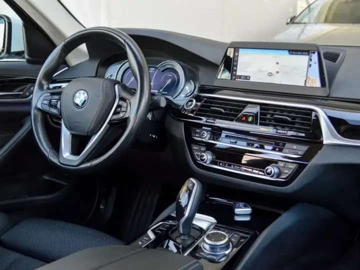 BMW Seria 5 G30/G31 530e Aut. Luxury Line