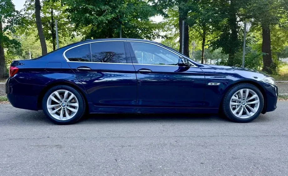 BMW Seria 5 F10/F11/F07 ver-525d-xdrive-at — imagine 5