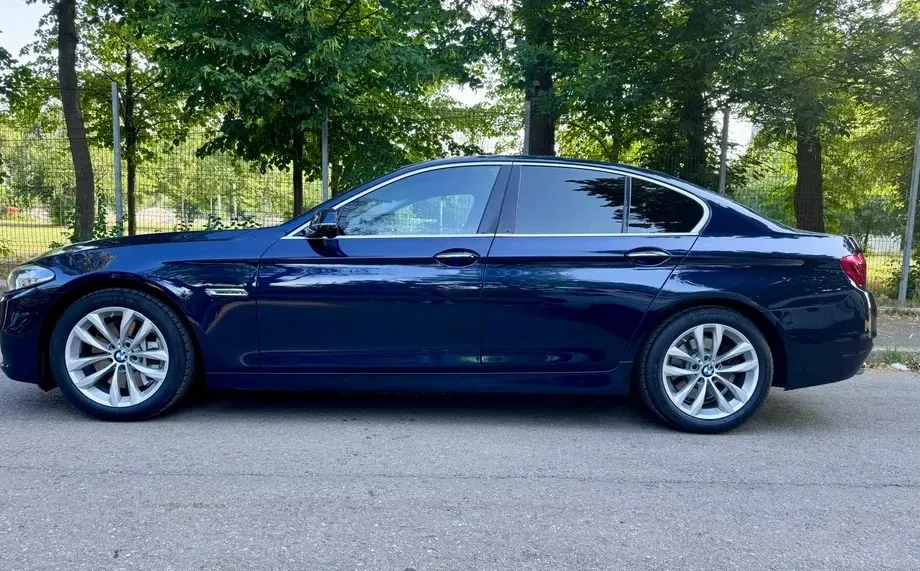 BMW Seria 5 F10/F11/F07 ver-525d-xdrive-at — imagine 6