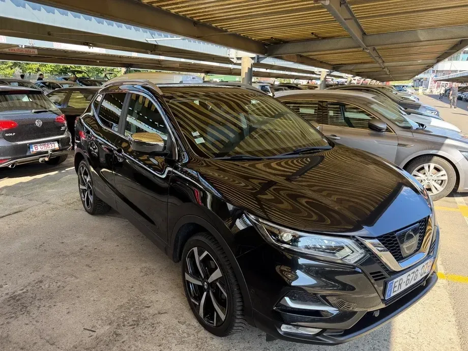 Nissan Qashqai 1.6 DCI ALL-MODE 4x4i TEKNA+ — imagine 4
