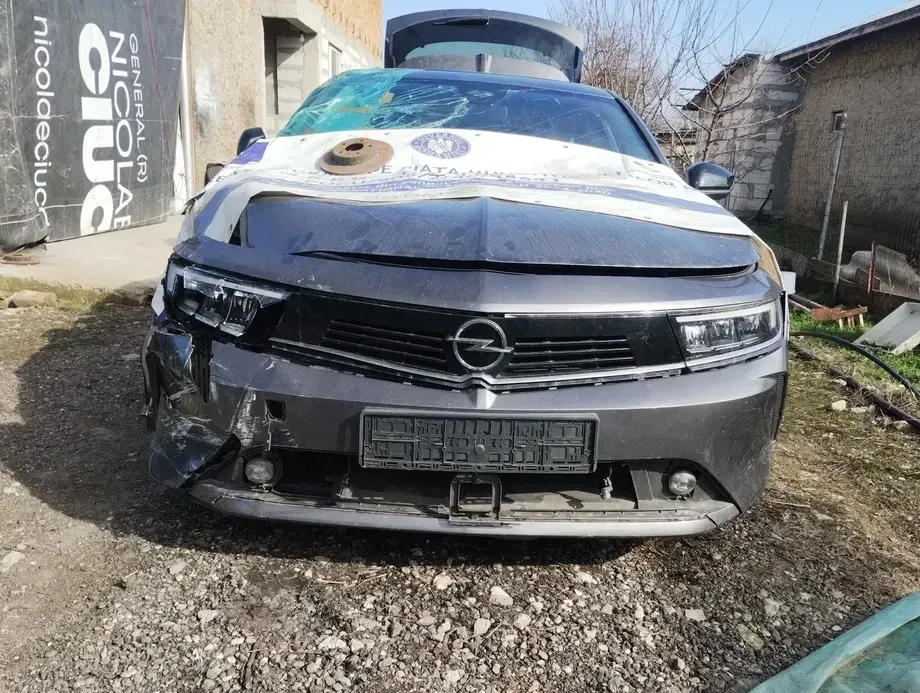 Opel Astra L 1.5L Start/Stop AT8 Edition — imagine 2