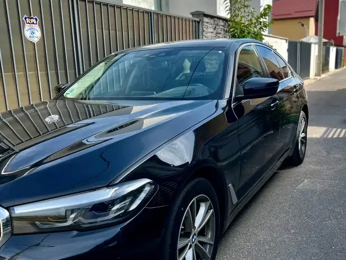 BMW Seria 5 G30/G31 520i AT