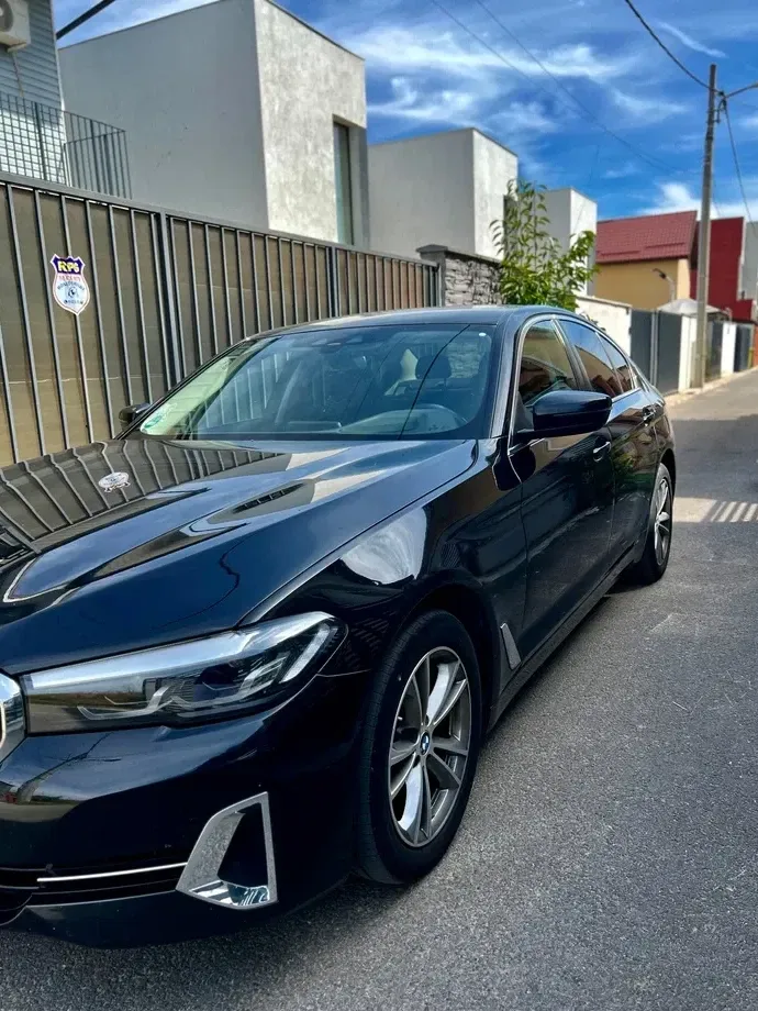 BMW Seria 5 G30/G31 520i AT — imagine 6