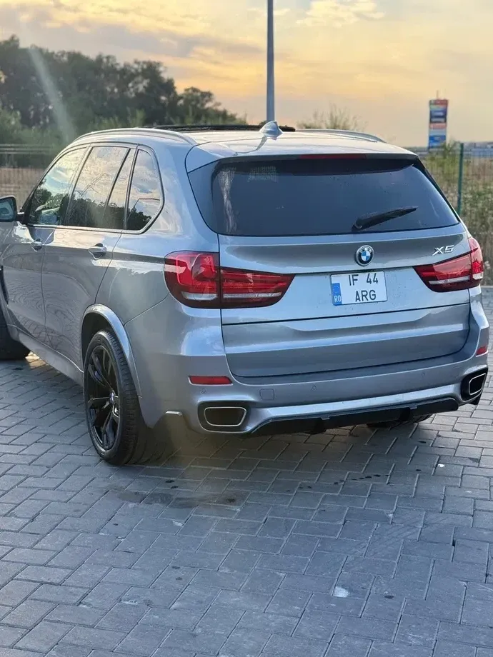 BMW X5 xDrive30d — imagine 2