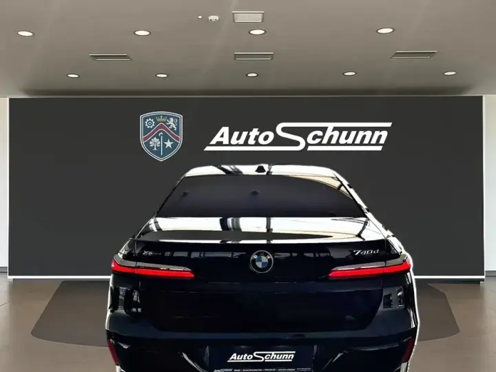 BMW Seria 7 G70