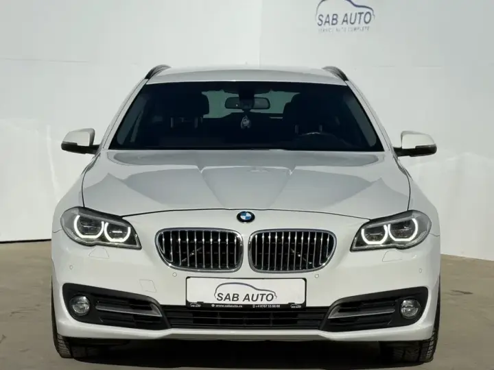 BMW Seria 5 F10/F11/F07 520d xDrive Aut.