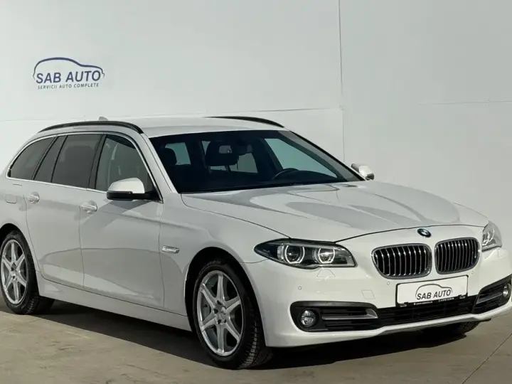 BMW Seria 5 F10/F11/F07 520d xDrive Aut.