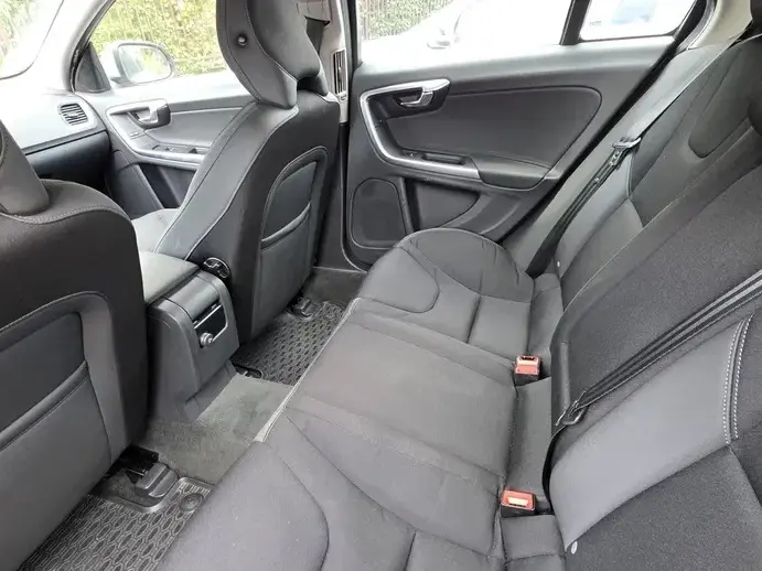 Volvo S60 II DRIVe Start-Stop Basic