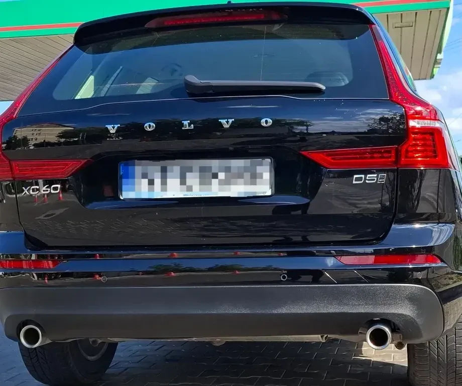 Volvo XC 60 II D5 AWD Momentum — imagine 4